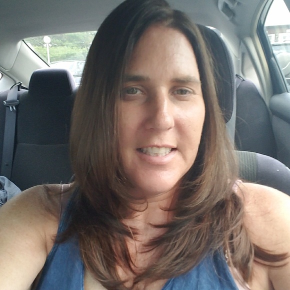 Meet your Posher, Christine - Picture 1 of 1